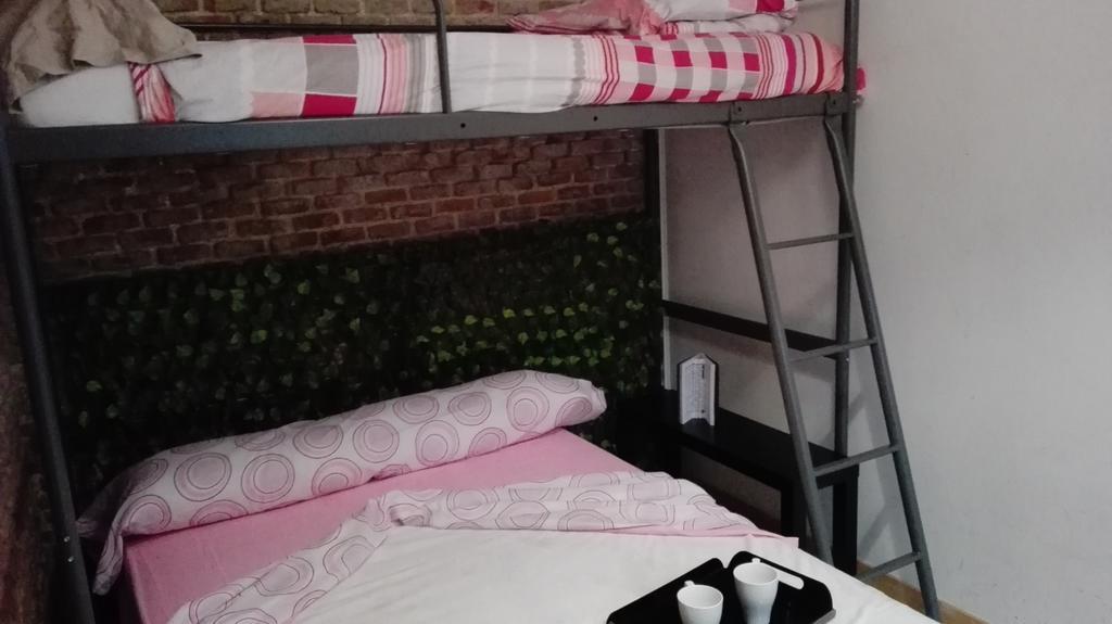 Good Morning Hostal *